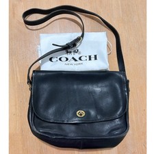 Coach Vintage Black Leather Crossbody Bag Turnlock Made in USA 422-1741