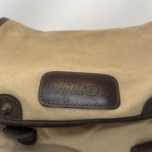 Vintage NIKON Tan Canvas & Brown Leather Bag w/ Shoulder Strap & 2 Lens Dividers - Picture 2 of 5