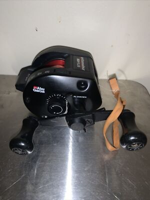 baitcasting reel vs conventional reel What is Conventional Fishing?