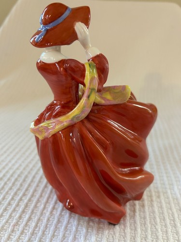 Royal Doulton Pretty Ladies " TOP O THE HILL " Figurine HN 1834 Ex Condition - Picture 5 of 9