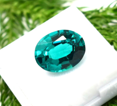 Neu!!! Grüner Saphir Geschnitten Oval Natur 10,35 Ct lose Zertifikat