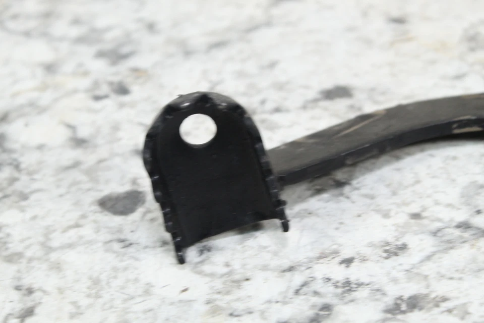 Can-Am Outlander Max 570 2021 4x4 XT palanca de pedal de freno 705601155 Foto 2 de 4