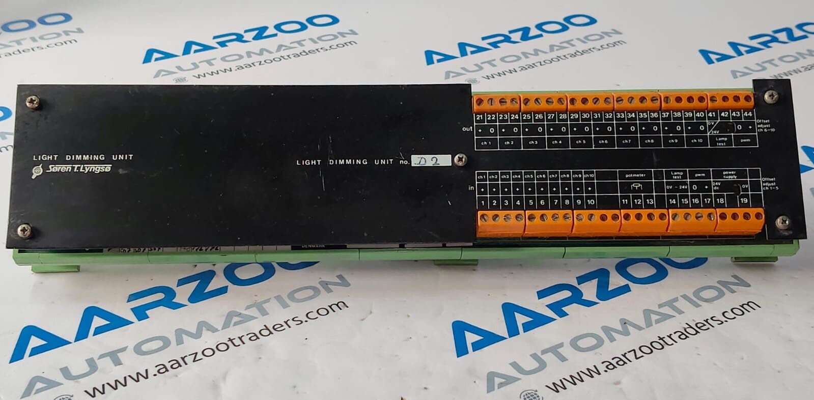 SOREN T. LYNGSO 600611010 V01 Light Dimming UNIT, PHOENIX CONTACT 357794 Used