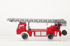 Wiking Feuerwehrwagen 1:87 Mercedes Benz Leiterwagen mit Figur an Leiter (94503)
