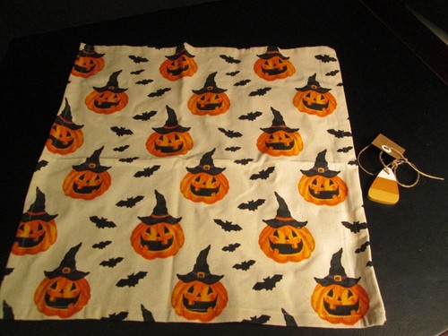Halloween Cotton Towels by 16 x 16, NWT - Picture 2 of 11