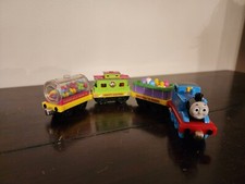 Thomas Friends Train Take Along Easter Set Metal Diecast 4 Egg Jelly Bean Cars