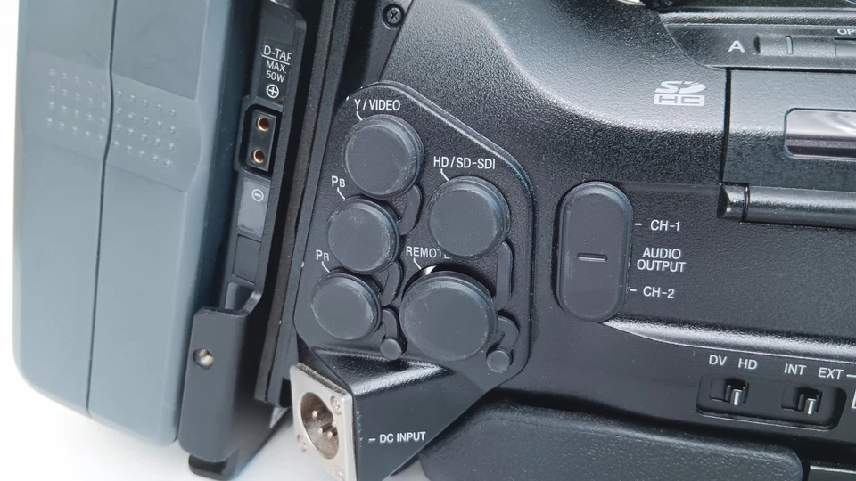 JVC GY-HM700CHU ProHD Solid State Camcorder Profi Kamera - Bild 4 von 4