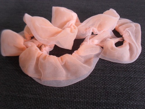 Jahr 1984 Stola Peaches Cream # 7926 Outfit für Barbie * Original * Vintage