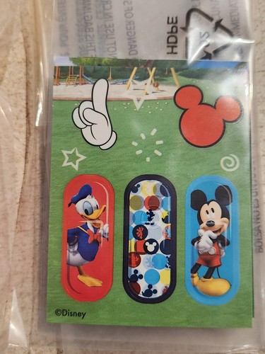 Disney Jr Mickey Mouse Funhouse Doctor Bag - Picture 7 of 16
