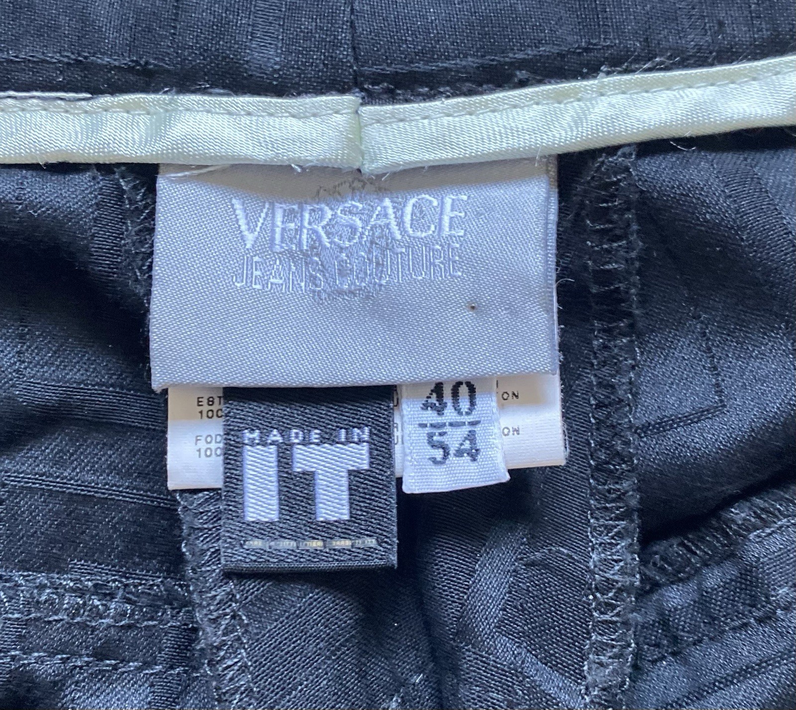 VERSACE GREEK KEY ICONIC PATTERN PANTS. SIZE 40 image 5