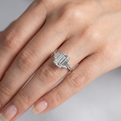 3-Stone Engagement Ring 14K Gold Classic Emerald 3.54 CT Lab-Grown Diamond H VS2