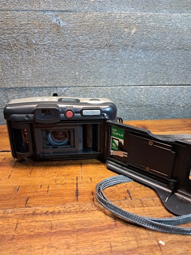 Fujifilm Zoom Date 100 Point & Shoot 35mm Film Camera Silver Working TESTED - Picture 6 of 8