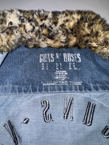 Guns and Roses womens Denim jacket w/ cheetah print faux fur collar size medium - Picture 6 of 9