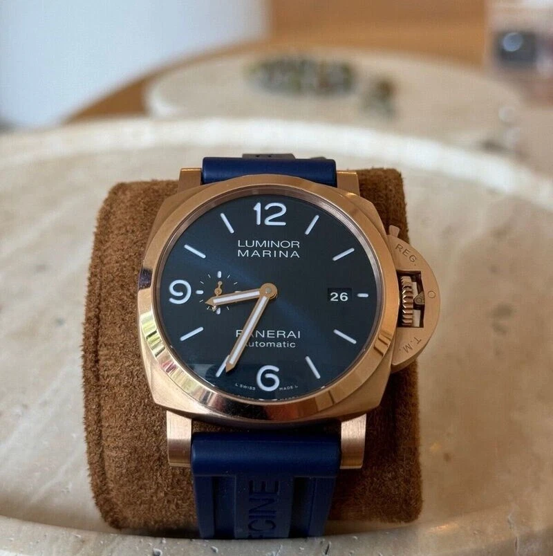 Panerai — Panerai Luminor Marina GoldtechTM Sun Blue - PAM01112