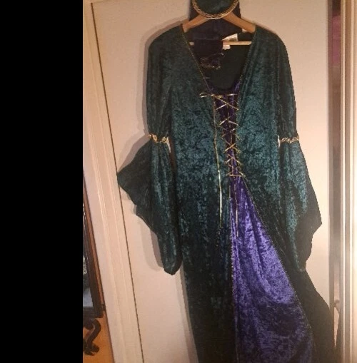 Fun World Lady Juliet Princess Velvet Collection Adult Green & Purple S/M 2-8 - Image 4 of 4