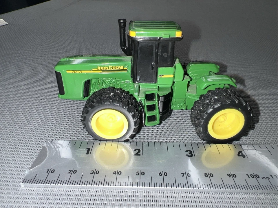 John Deere 9420 Tractor 4WD Dual Wheel Die-cast Loose Diecast 1/64th Scale - Image 3 of 4