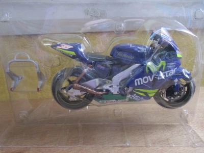 MOTO GP 1/12 HONDA RC 211V MARCO MELANDRI 2005 IXO - Photo 1/4