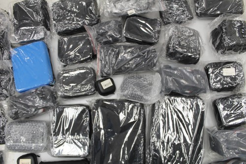 lot of 32 camera bags and pouches - BRAND NEW SEALED - Picture 6 of 6