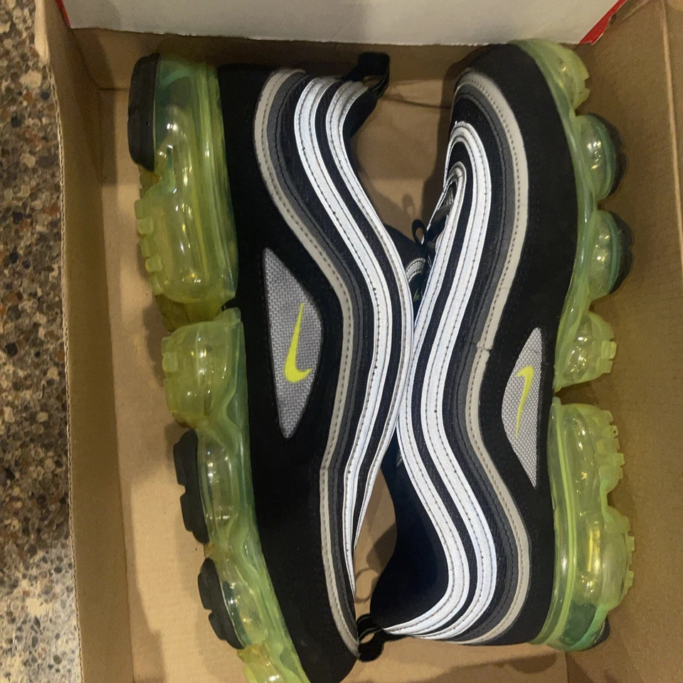 Mens Size 9 - Nike Air Max Vapormax 97 Black volt Japan-100 percent authentic - Image 4 of 4