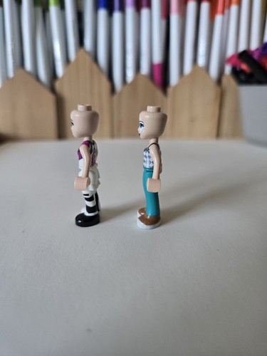 Lego Friends Minifiguren magische Kirmes 2 Stck. ohne Haare schwarz weiß Chevron türkis - Bild 5 von 15