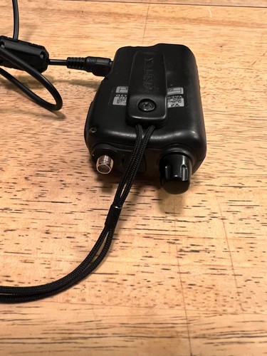 Yaesu VX-1R Ultra Compact Dual Band Transceiver 144/440 MHz w/ OG Box Powers On - Zdjęcie 7 z 11