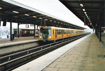 Foto U-Bahn Berlin Typ H U5 Wuhletal 12/2007 ca. 10x15m V5998f