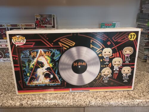 Funko Pop! Cubierta de álbum de lujo con estuche: Hysteria - Walmart (WMT) (Exclusivo)... - Imagen 4 de 5