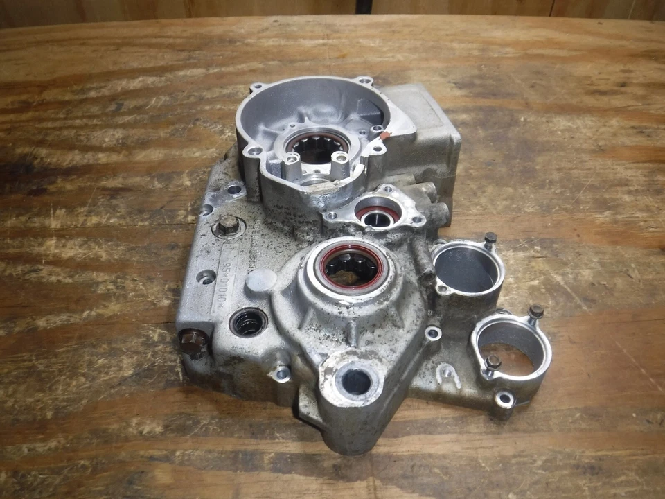 KTM 400 EXC 2000 cárter cárter lado izquierdo Foto 3 de 4