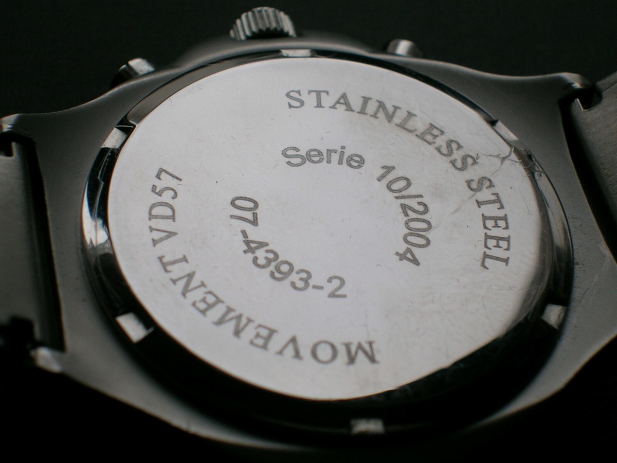 Armbanduhr Movement Chronograph Datum Quarz VD57 Edelstahl 10/2004 ohne  Batterie