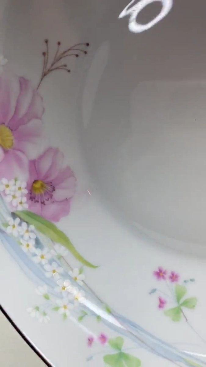 Vintage Couture Fine China 'Pretty Bouquet' Serving Bowl – MD108