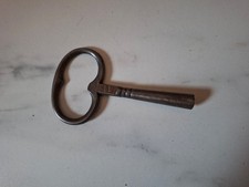 CLEF Clé horloge pendule en fonte N° 11 pour carré  4,50 mm