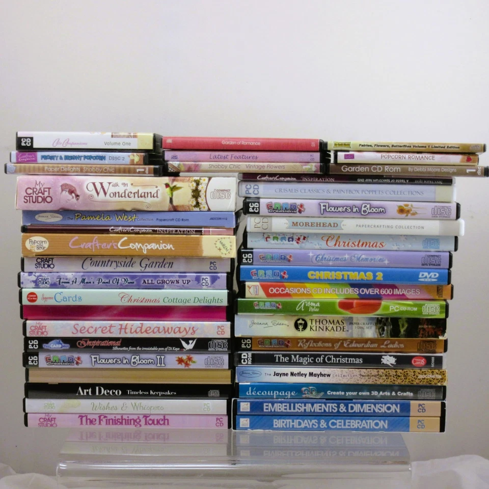 Huge Job lot card making PC CD Roms, craft studio, crafters companion etc - 40+ - Image 2 of 4