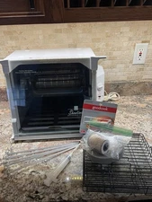 Ronco Showtime Compact Rotisserie & BBQ Oven model 4000 White USED Works Great!