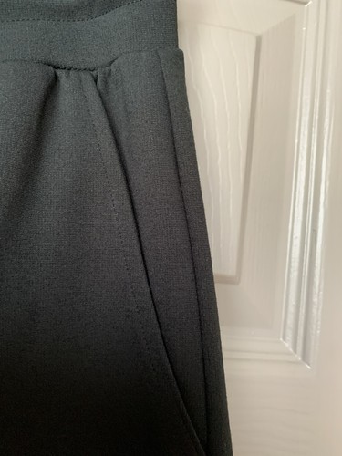 M&S UK16 Short Dark Green Wide Regular High Rise Cargo style Trousers NEW, tags - Picture 6 of 15