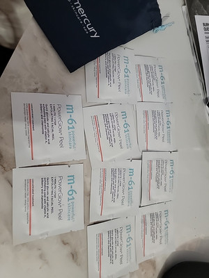 NEW M-61 10 Treatments PowerGlow Peel Exfoliating Treatment+blumercury Pouch
