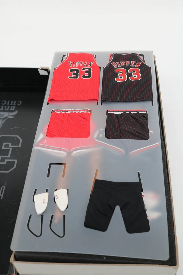 Enterbay Chicago Bulls Scottie Pippen NBA Obra Maestra Real Coleccionable Escala 1/6 Foto 4 de 4