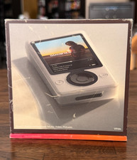 Microsoft Zune 1st Generation 30 GB White MP3 FM Media Player 1090 New Sealed