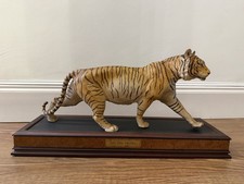 Franklin Mint ‘On the Prowl’ bengal tiger figurine on wooden plinth