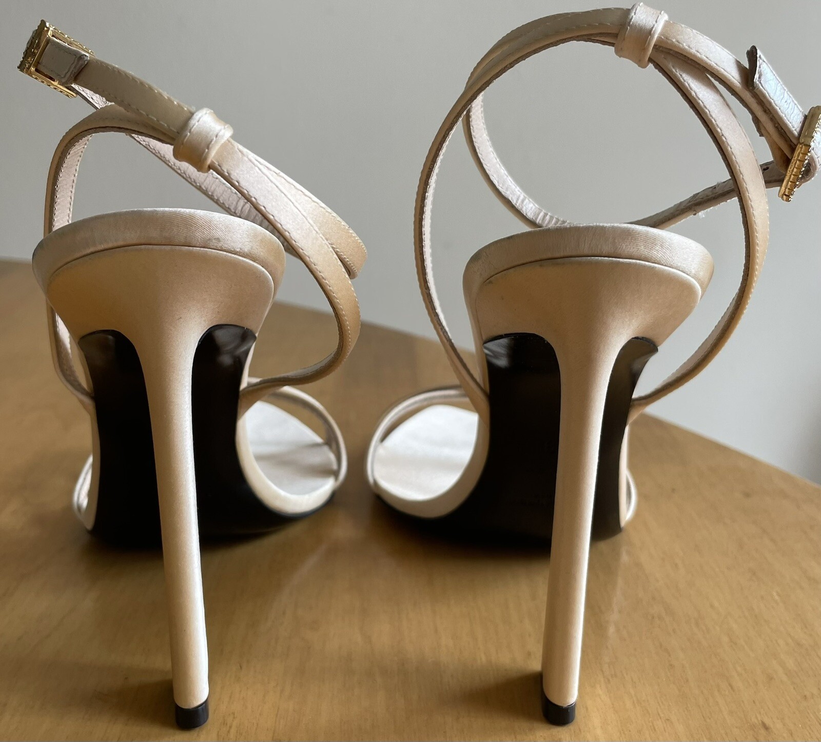 Autentici sandali Saint Laurent viola raso nudo taglia 39 BELLISSIMI!!