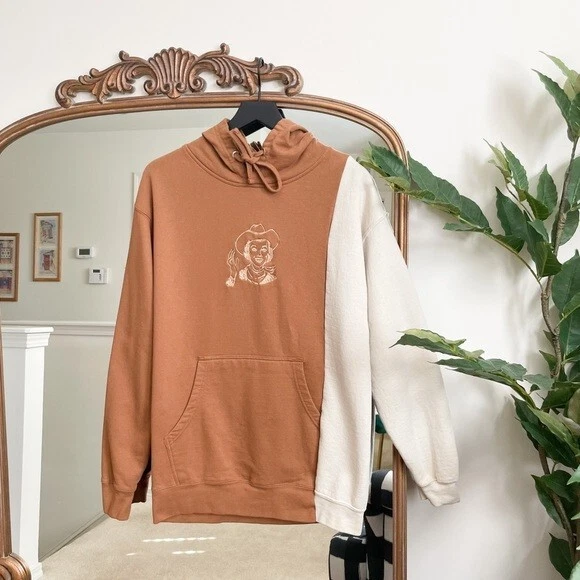 Two-Toned Embroidered Cowgirl Pullover Hoodie Brown/Cream Women’s M