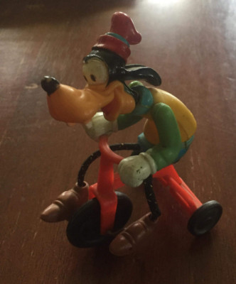 Vintage 1977 Goofy Riding a Tricycle Plastic Toy Figure Walt Disney Productions