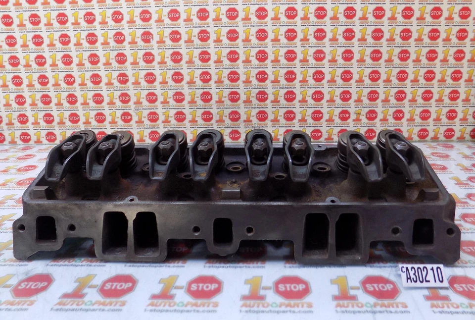 Chevrolet Corvette 1971-1986 montaje de culata del motor 14034808 OEM Foto 3 de 4