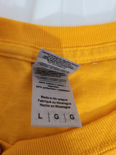 MCDONALDS YELLOW T-SHIRT CRISPY CHICKEN SANDWICH SZ LARGE - Picture 3 of 4