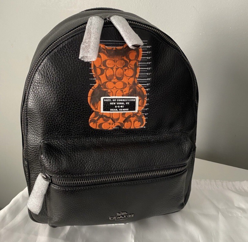 COACH リュック Bear Gummy コーチ NWT COACH CHARLIE VANDAL GUMMY BEAR CHALK MEDIUM LEATHER