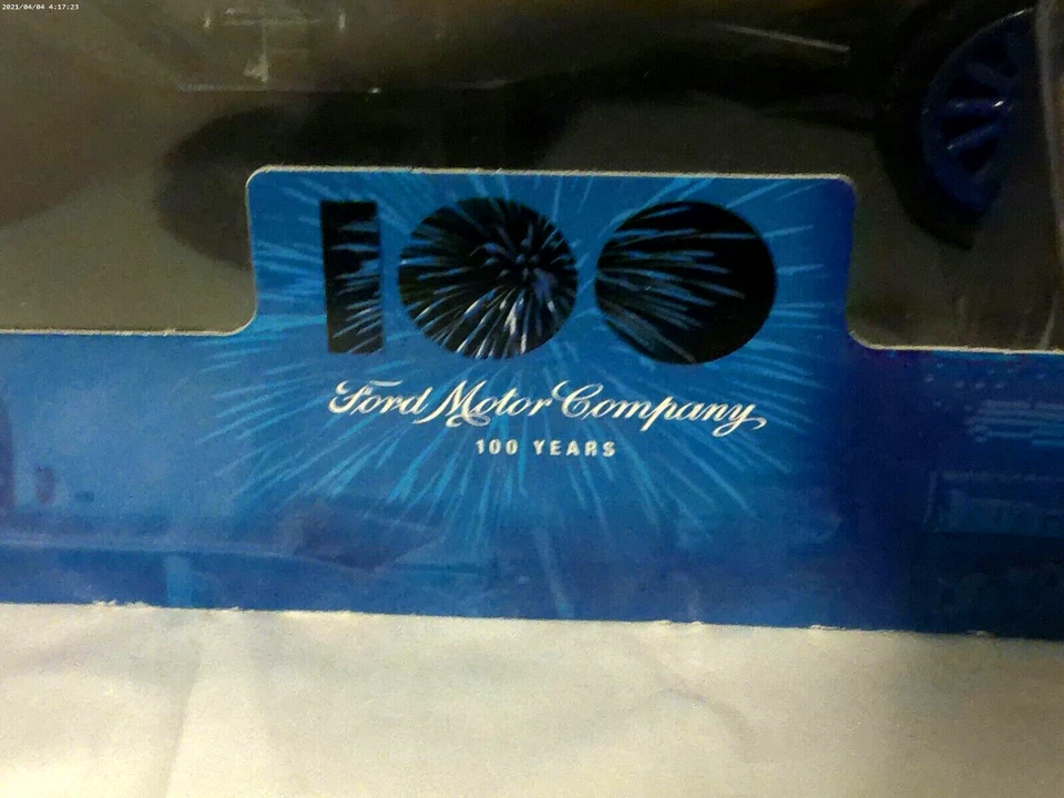 Matchbox Collectibles  1925 Ford Model TT  Ford Motor Company  100 years  1:18 - Image 4 of 4