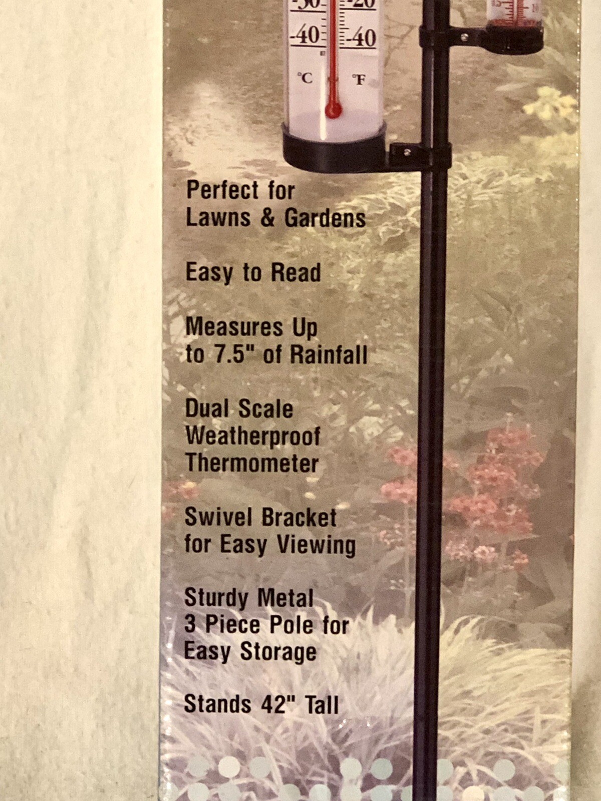 AcuRite Rain Gauge & Thermometer Swivel Combination Measure Up To 7.5