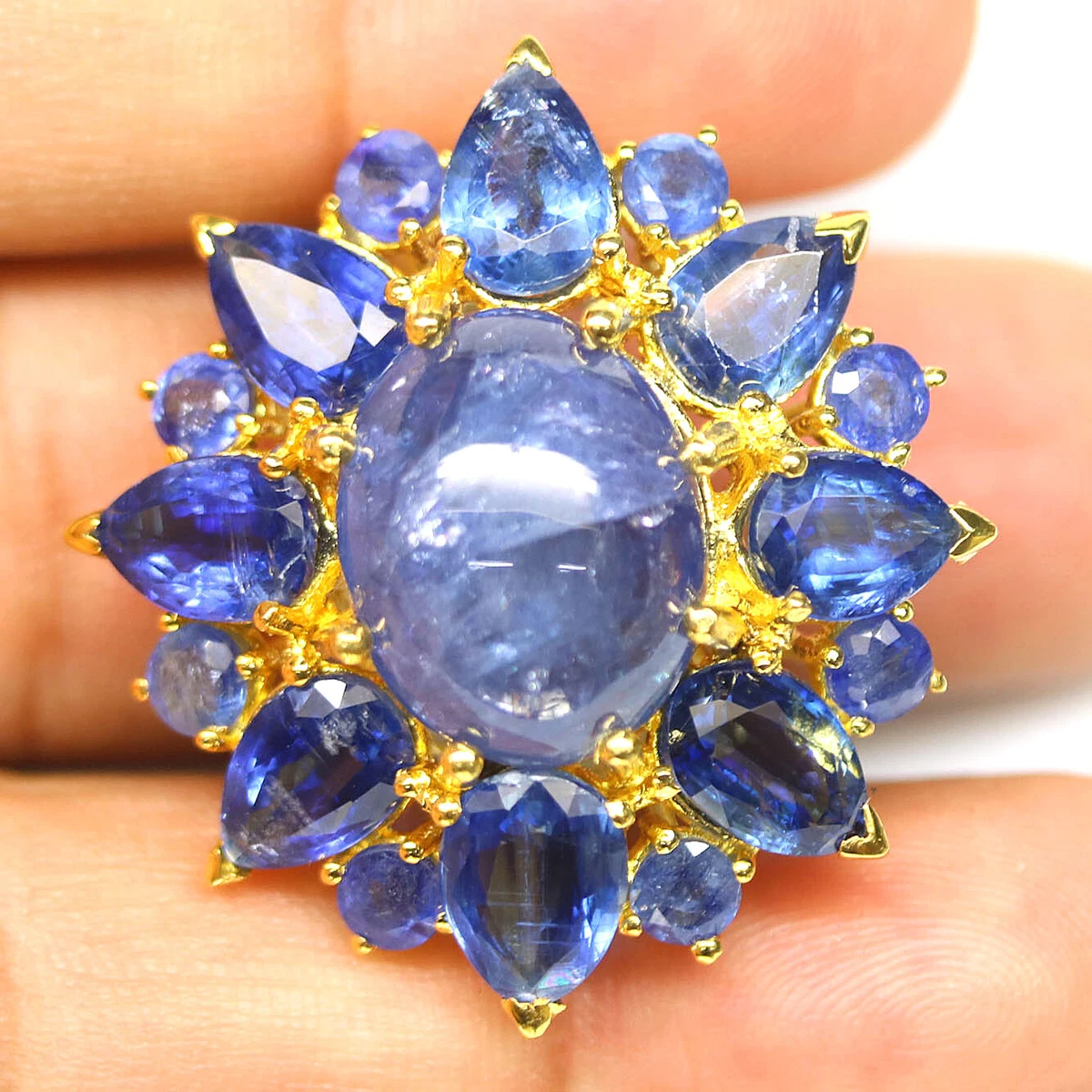 Tanzanite brooch deals