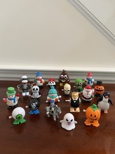 LOT OF 19 WIND-UP TOYS ALL WORK  NOTE