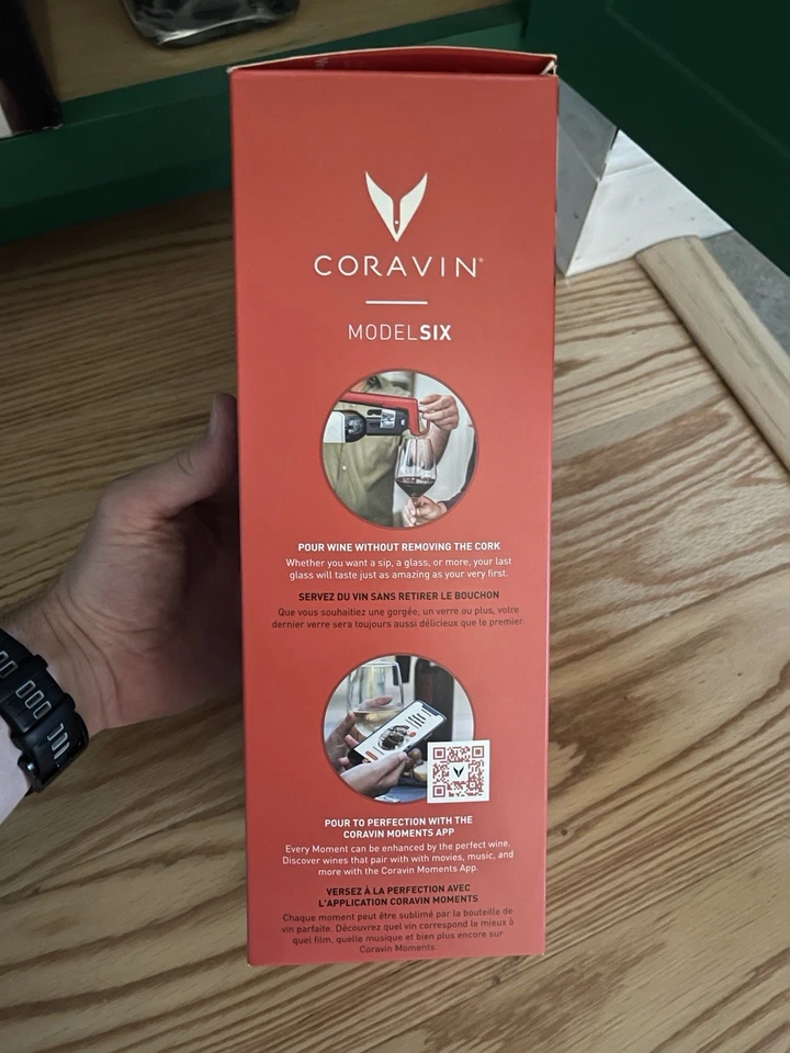 Coravin 型号 Six 葡萄酒保存系统糖果红带底座和针 — 第 2/3 张图片
