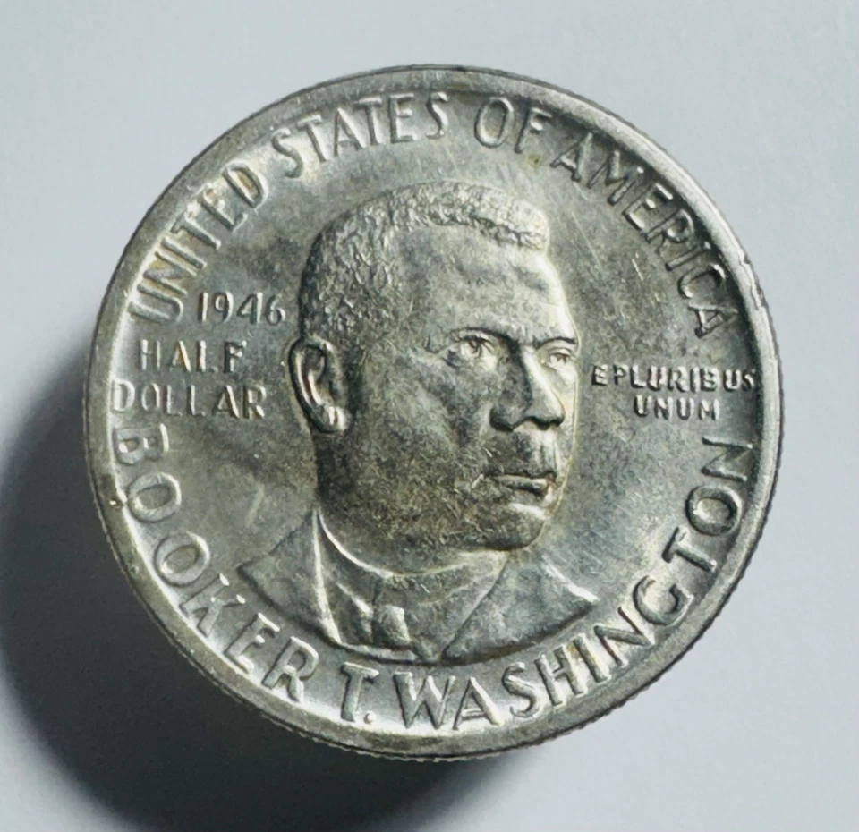 1946 US Mint silver half dollar, Booker T Washington Commemorative -0501 - Image 2 of 2